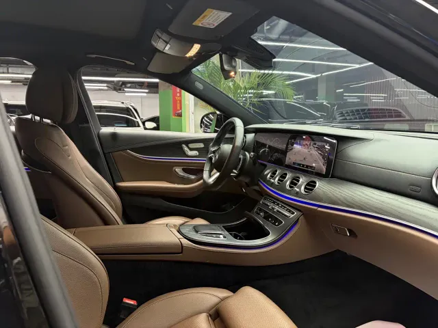 Mercedes-Benz E-Class — Фото автомобиля 8
