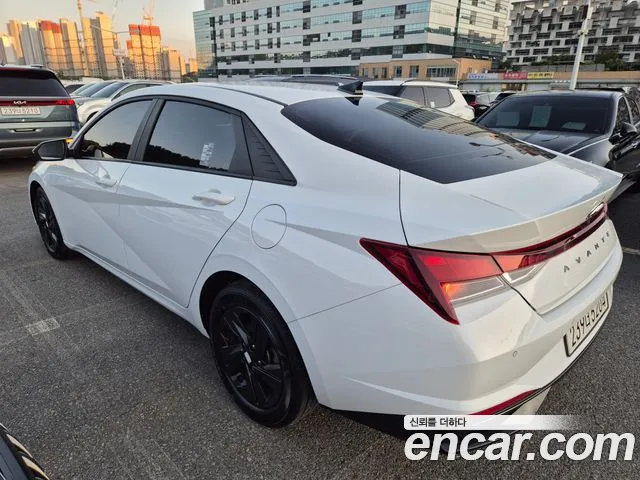 Hyundai AVANTE Avante (CN7) — Фото автомобиля 4