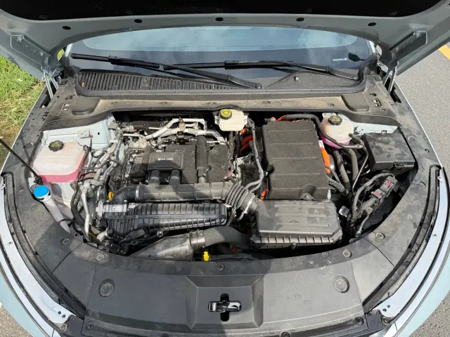 BYD Qin L — Фото автомобиля 10