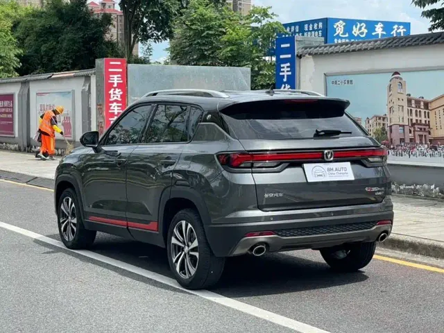 Changan CS35 Plus — Фото автомобиля 5