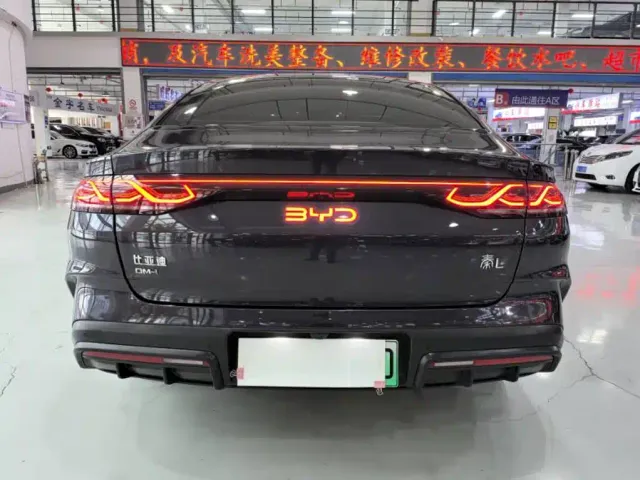 BYD Qin L — Фото автомобиля 5