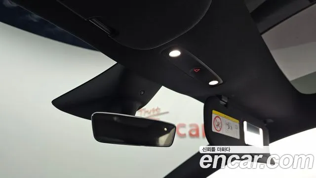 Tesla Model Y — Фото автомобиля 23