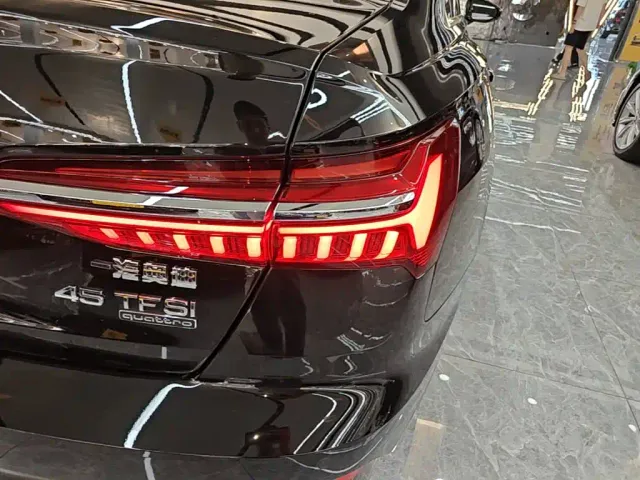 Audi A6L — Фото автомобиля 7