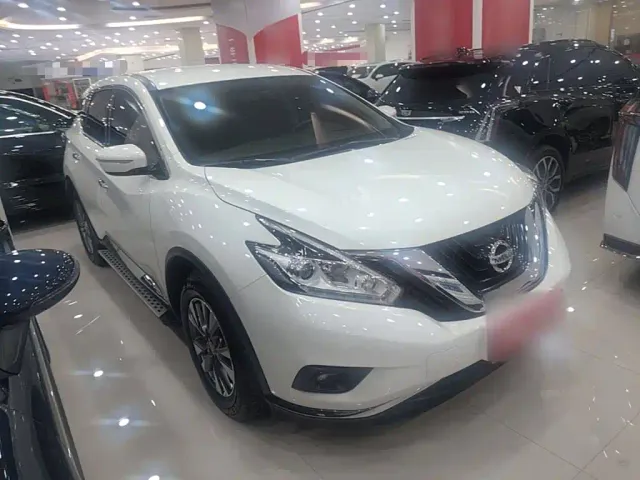 Nissan Murano — Фото автомобиля 3
