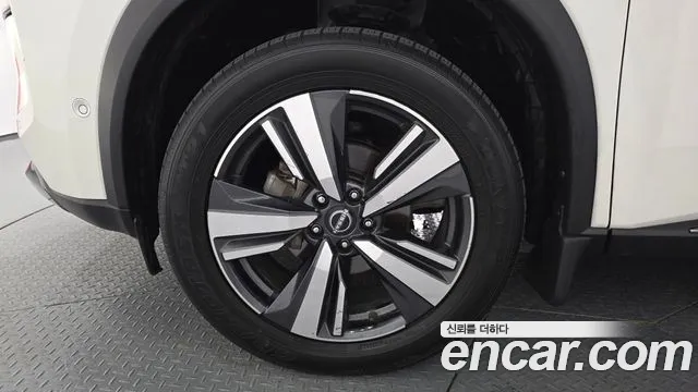 Nissan Rogue T33 — Фото автомобиля 5