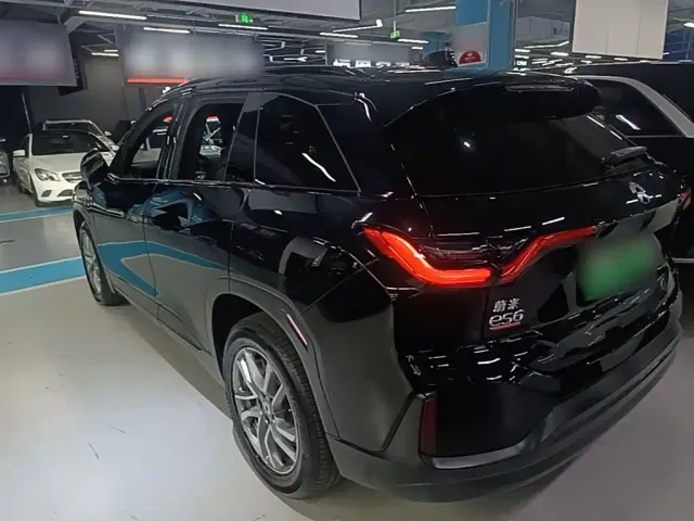 Nio ES6 — Фото автомобиля 4