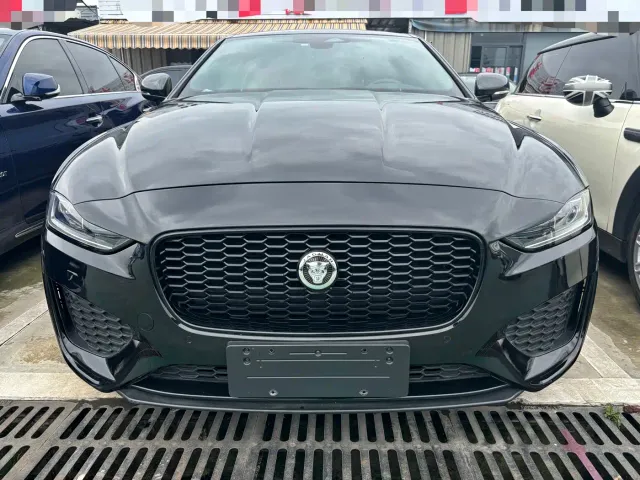 Jaguar Jaguar XEL 2024 Model 2.0T 250PS R-DYNAMIC S Gloss Black Sport Edition — Фото автомобиля 2