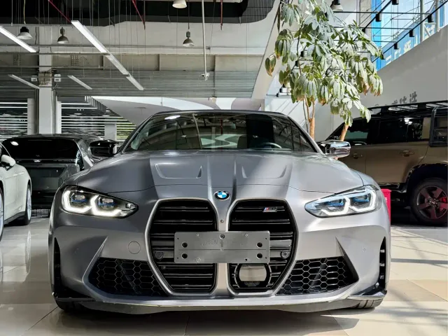 Фотография автомобиля — BMW M4