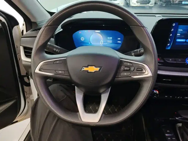 Chevrolet Menlo — Фото автомобиля 10