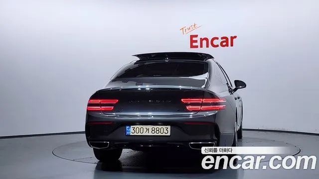 Genesis G80 Бензин 3.5 турбо AWD — Фото автомобиля 3