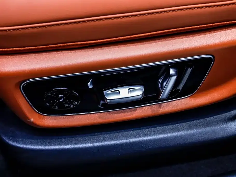 Li Auto Li L8 2025 Max Smart Renewal Edition — Фото автомобиля 30
