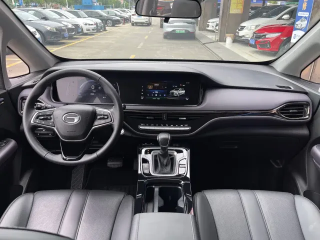 GAC Trumpchi M6 — Фото автомобиля 8