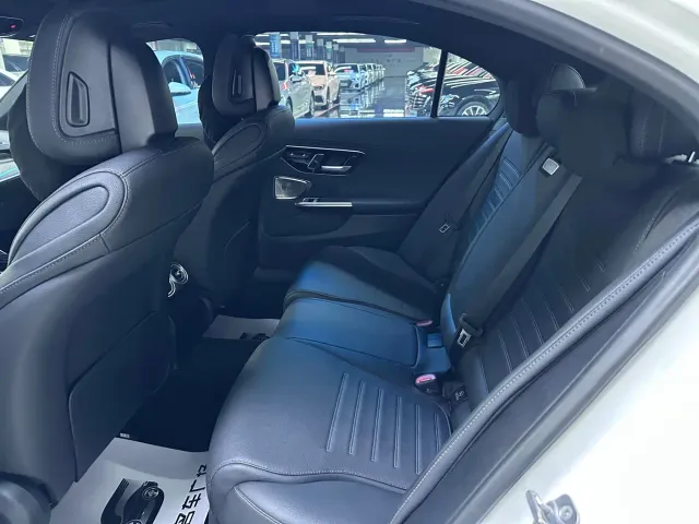 Mercedes-Benz C-Class — Фото автомобиля 5