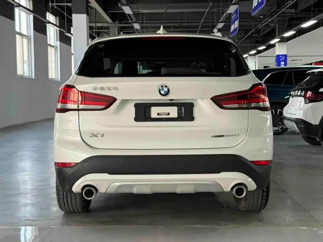 BMW X1 — Фото автомобиля 2