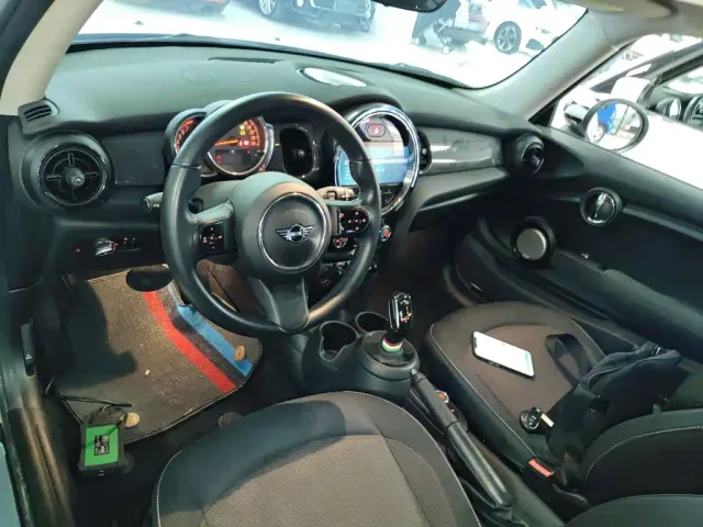 MINI Hatch — Фото автомобиля 9