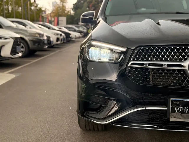Mercedes-Benz GLE-Class — Фото автомобиля 4