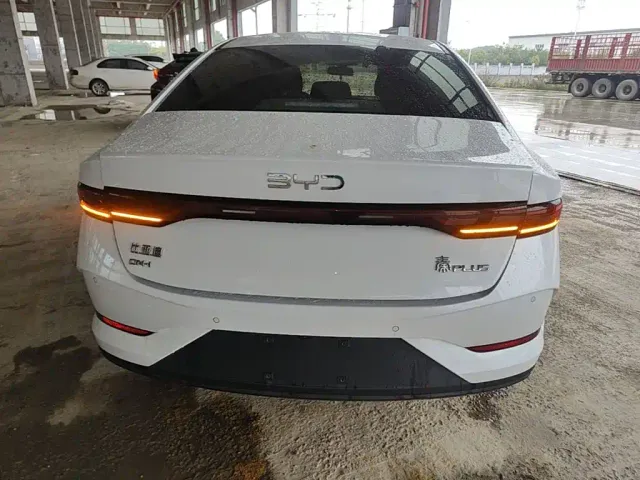 BYD Qin PLUS — Фото автомобиля 5
