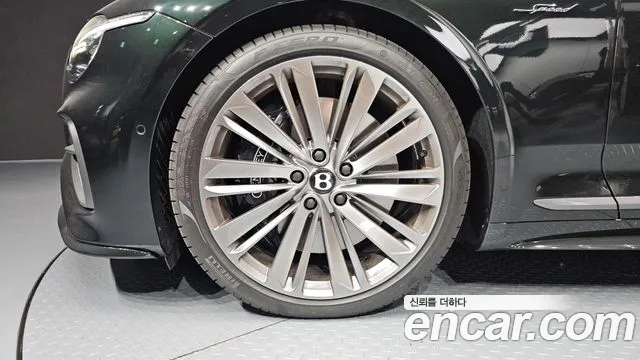 Bentley Continental — Фото автомобиля 3
