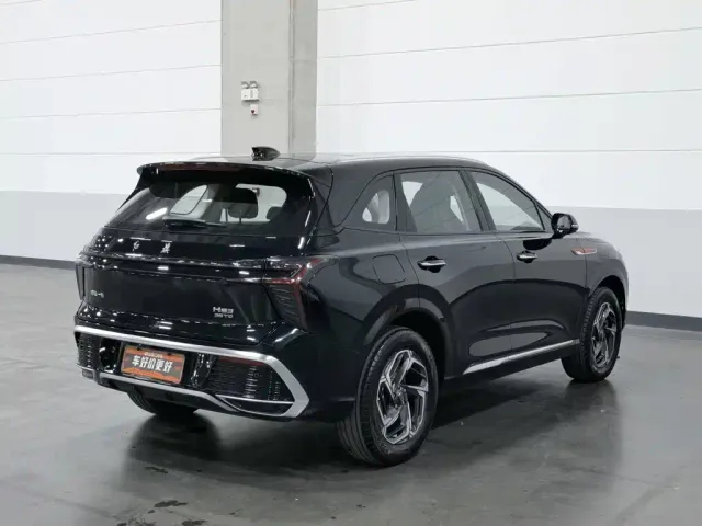 Hongqi HS3 — Фото автомобиля 2