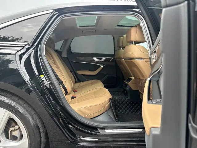 Audi A6L — Фото автомобиля 22