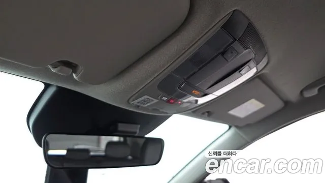 Kia Niro — Фото автомобиля 24