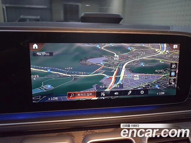 Mercedes-Benz GLS-Class — Фото автомобиля 11