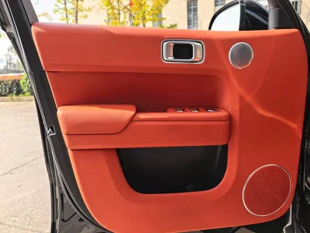 Li Auto Li L8 2024 Pro — Фото автомобиля 12