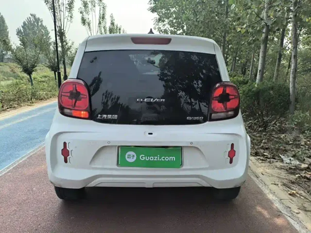 Roewe Clever — Фото автомобиля 5