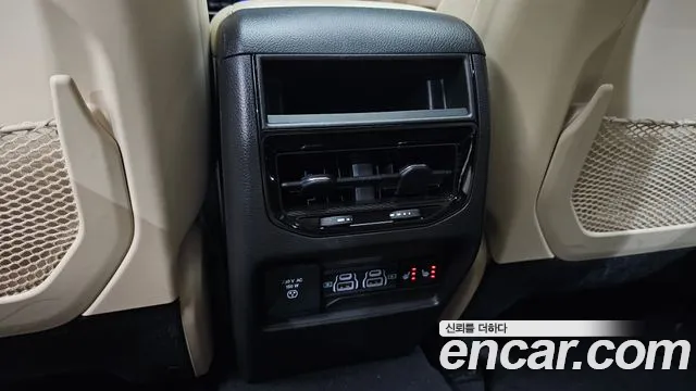 Jeep Cherokee — Фото автомобиля 17