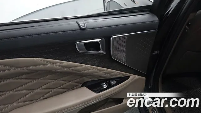 Kia K8 Hybrid — Фото автомобиля 25