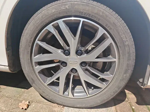 Geely Emgrand — Фото автомобиля 22