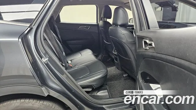 Kia Sportage Sportage 5-е поколение Дизель 2.0 2WD — Фото автомобиля 11