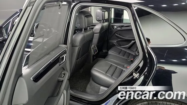 Porsche Macan Macan — Фото автомобиля 11