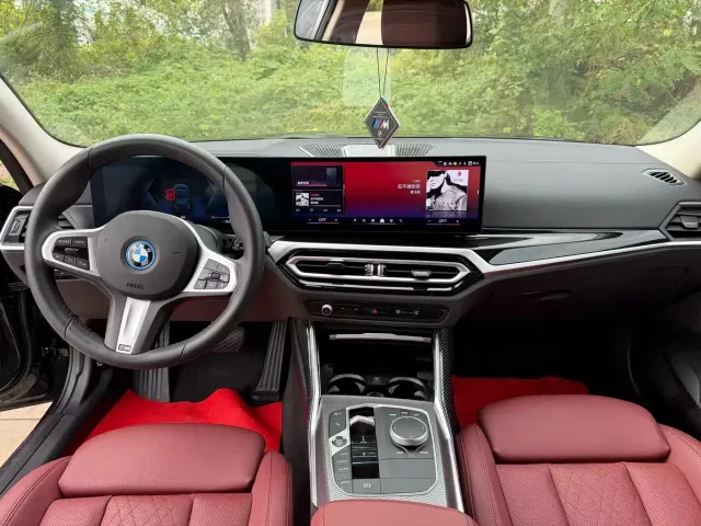 BMW i3 — Фото автомобиля 6