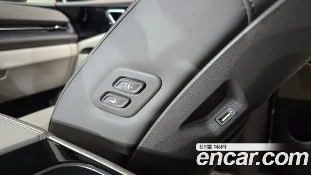 Kia Carnival Generation 4 — Фото автомобиля 18