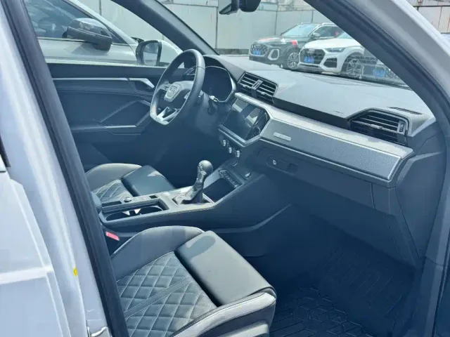 Audi Q3 — Фото автомобиля 9