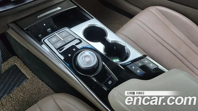 Kia K8 — Фото автомобиля 12