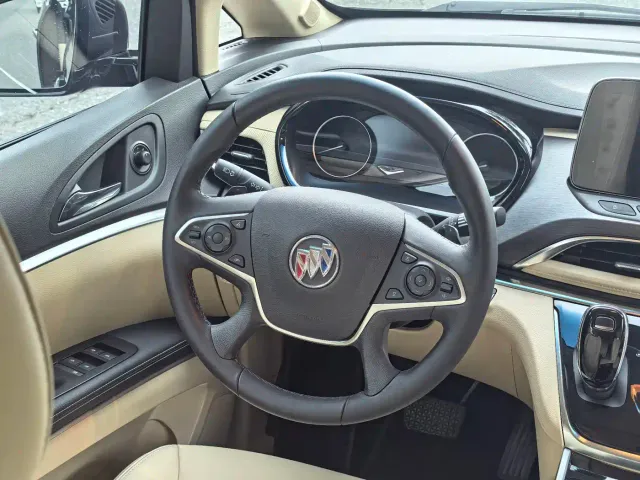 Buick GL8 — Фото автомобиля 12