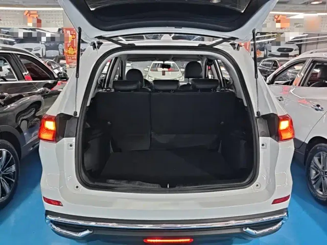 Haval M6 — Фото автомобиля 18