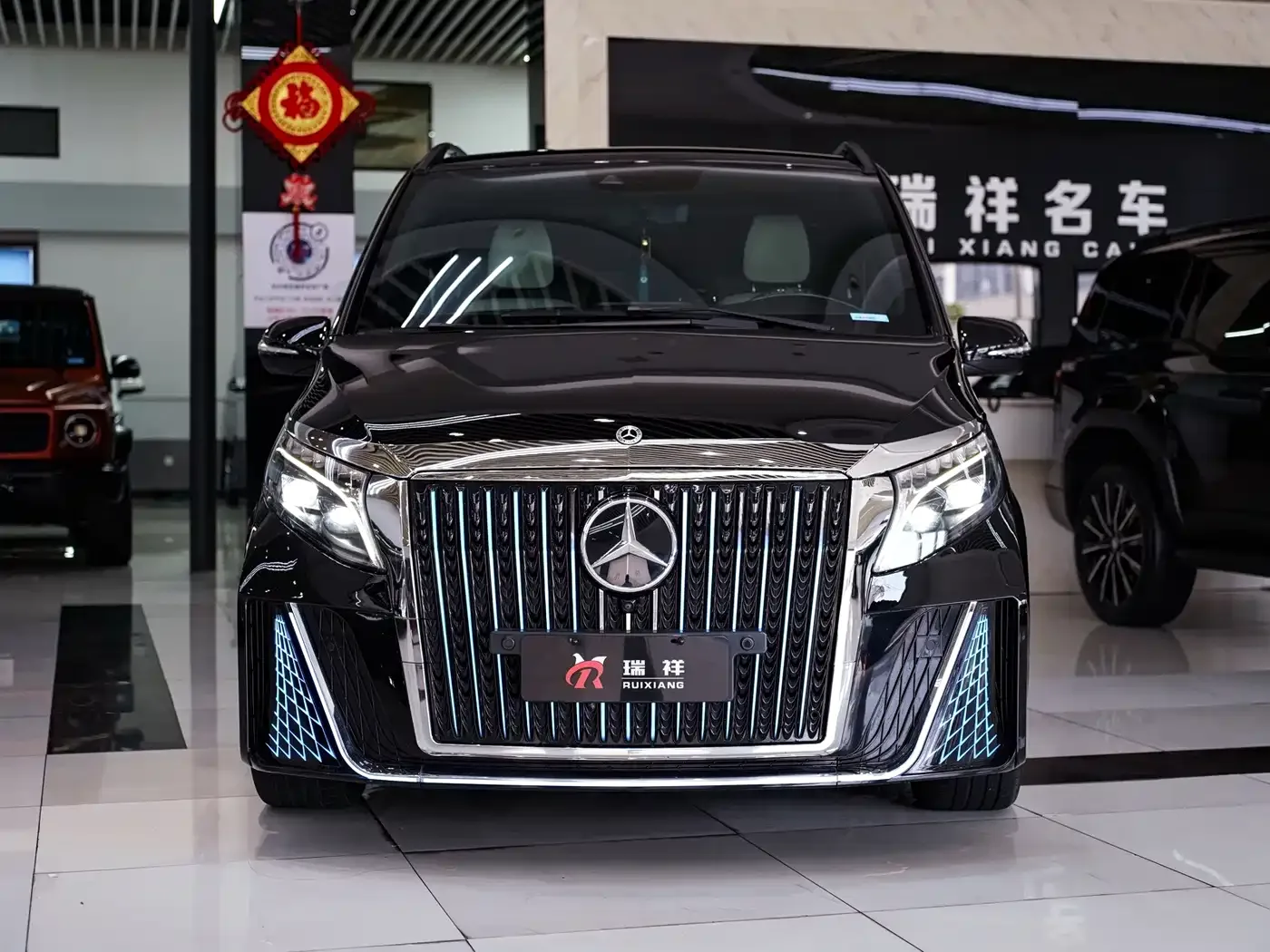 Mercedes-Benz Mercedes-Benz V-Class 2022 V 260 L Long Wheelbase Luxury Edition — Фото автомобиля 2