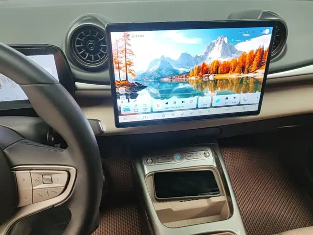 BYD Dolphin — Фото автомобиля 12