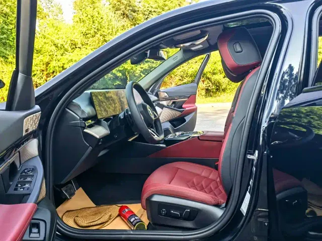 BMW 5 Series — Фото автомобиля 9
