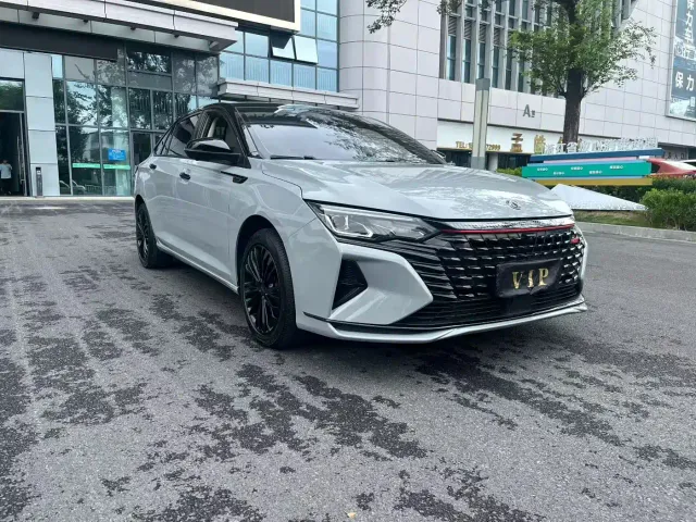 Dongfeng Yixuan MAX — Фото автомобиля 2