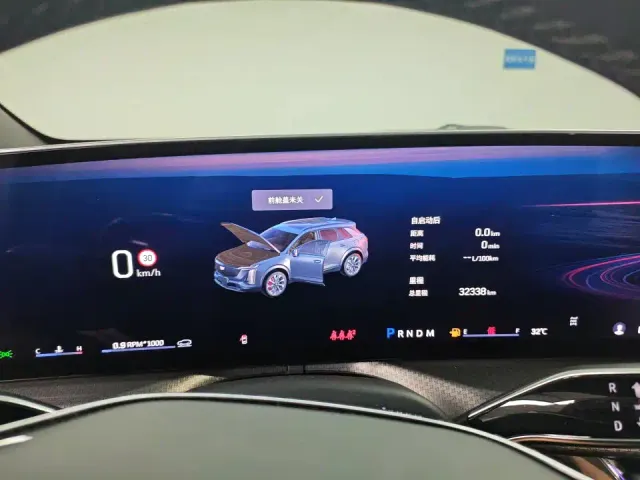 Cadillac XT5 — Фото автомобиля 11