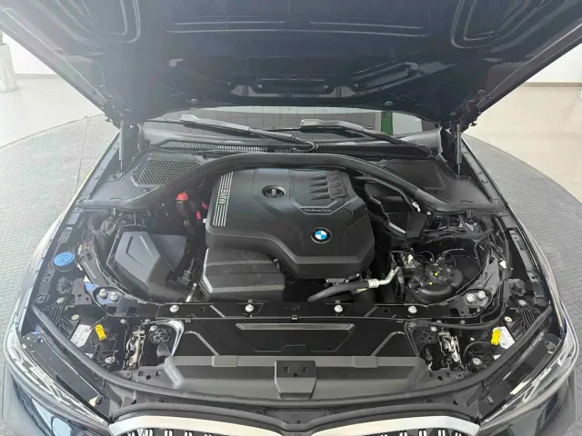 BMW 3 Series — Фото автомобиля 18