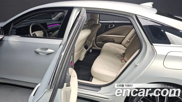 Kia K8 The New K8 2.5 Бензин 2WD — Фото автомобиля 13