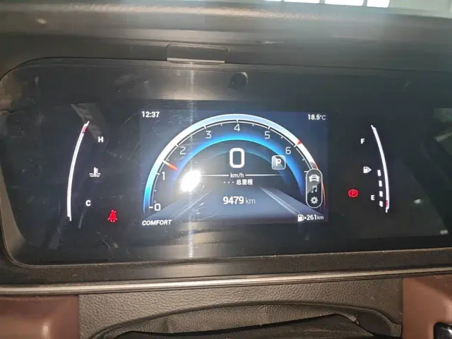 GAC Trumpchi M6 — Фото автомобиля 11