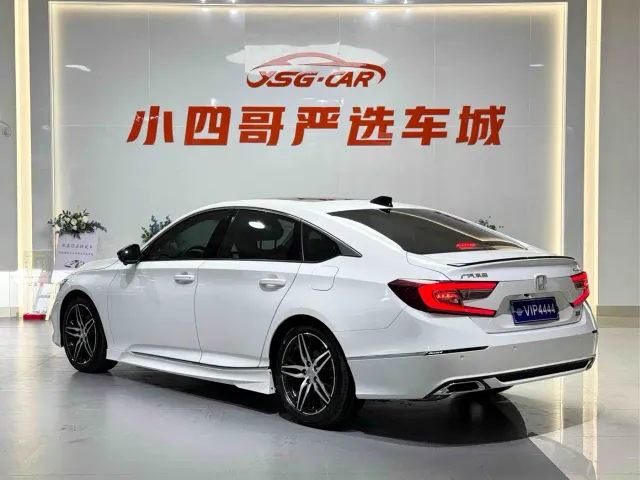 Honda Accord — Фото автомобиля 5