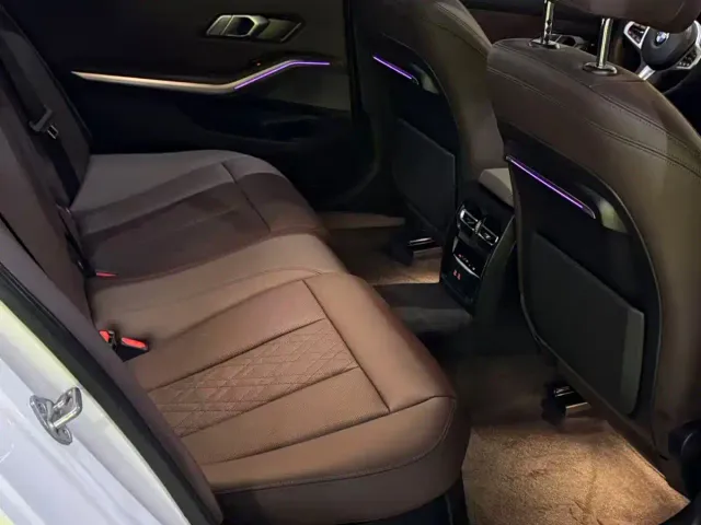 BMW 3 Series — Фото автомобиля 5