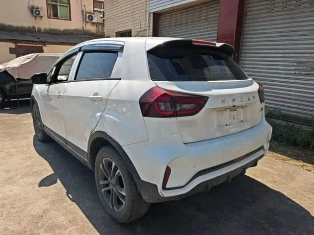 Geely Geometry EX3 Kung Fu Bull — Фото автомобиля 4